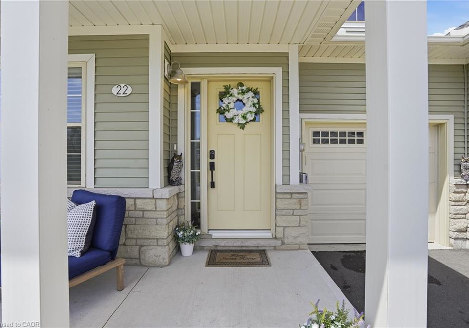 22-south-coast-circle-crystal-beach-ontario-40840260