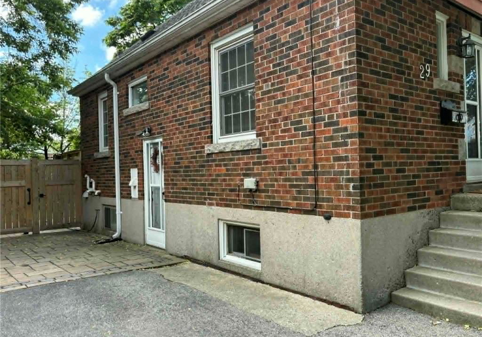 29-east-41st-street-hamilton-ontario-40840272