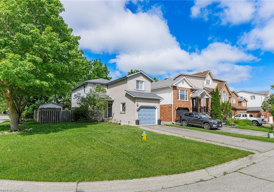 678-keatswood-crescent-waterloo-ontario-40840276