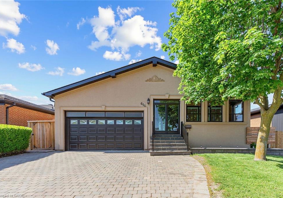654-woodbridge-avenue-vaughan-ontario-40840282
