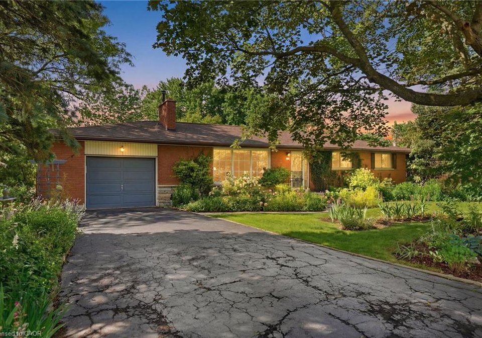 12-kew-court-dundas-ontario-40840309