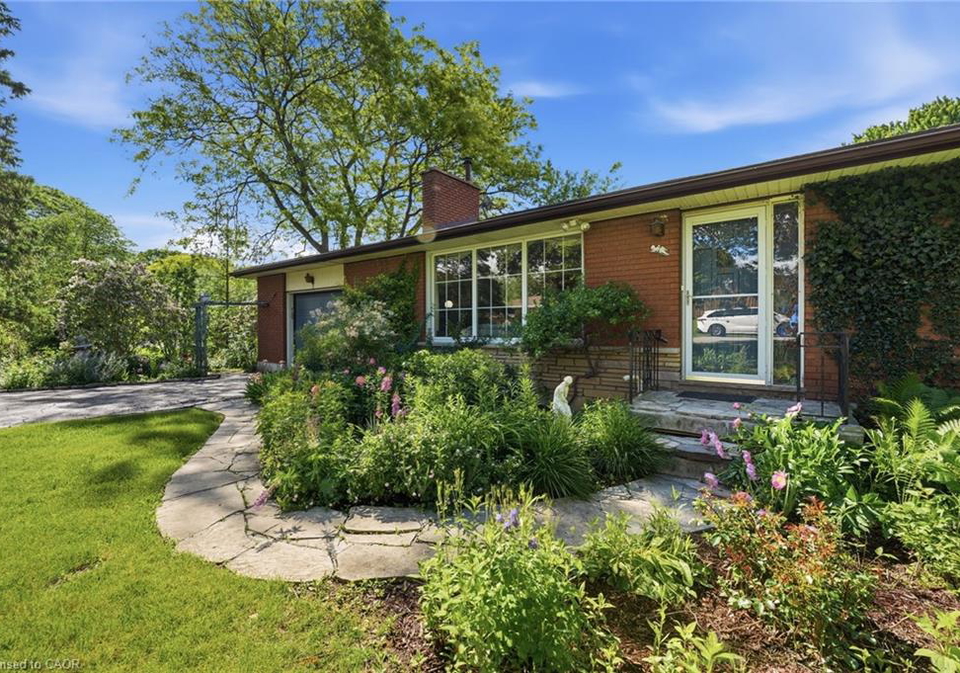 12-kew-court-dundas-ontario-40840309