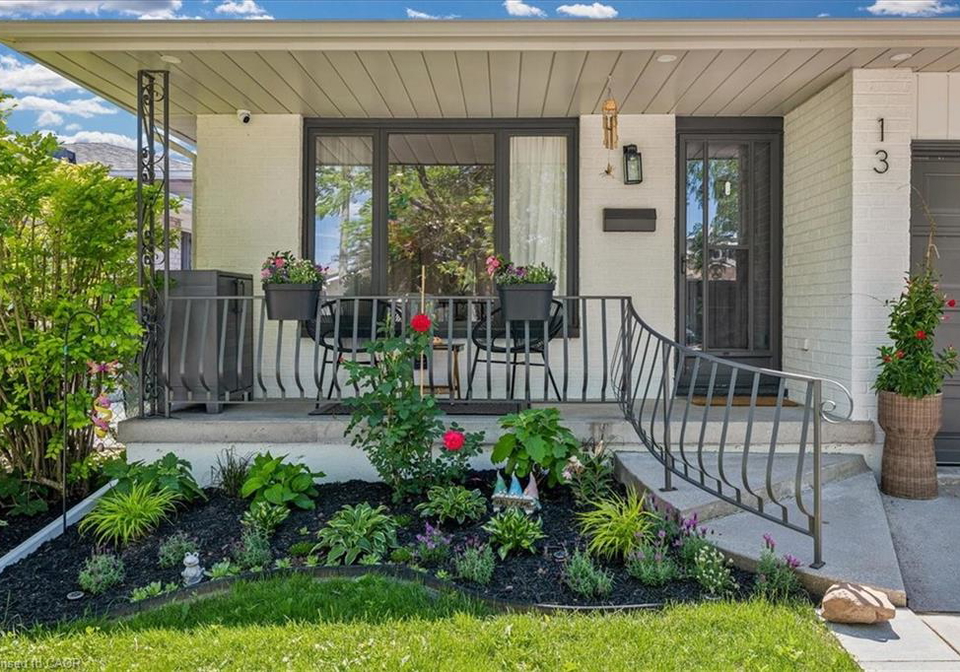 13-salina-place-stoney-creek-ontario-40840312