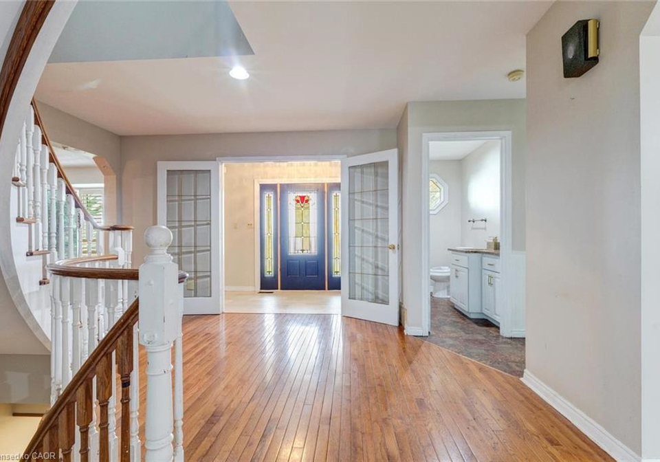 650-sligo-road-e-mount-forest-ontario-40840318