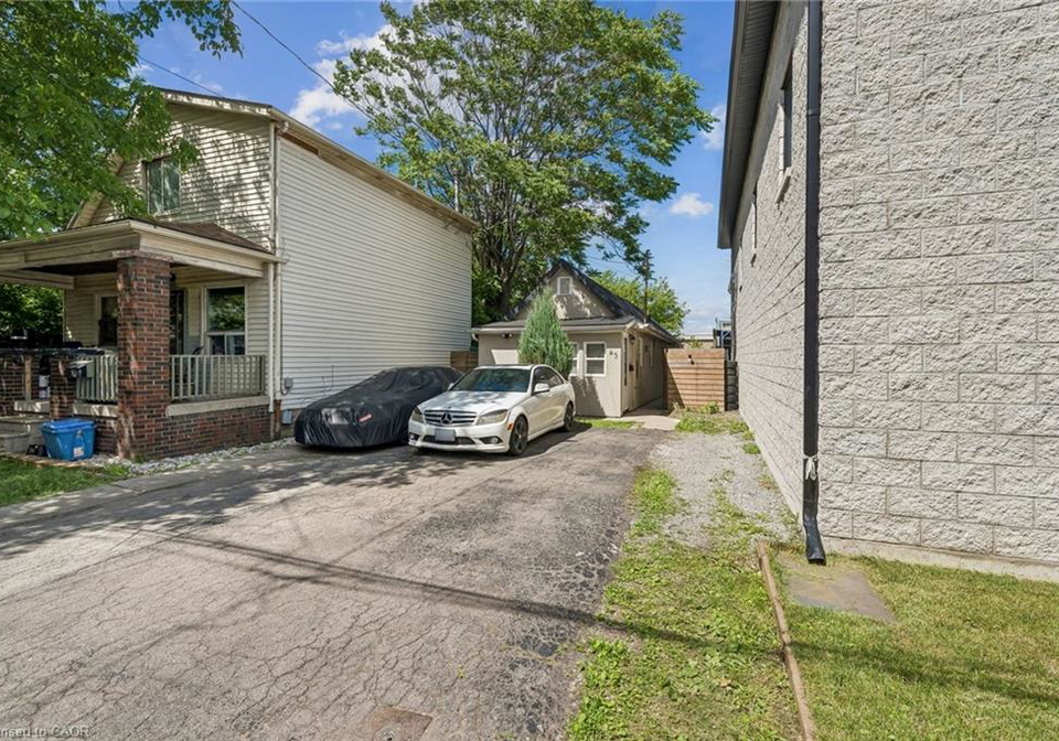 43-whitfield-avenue-hamilton-ontario-40840332