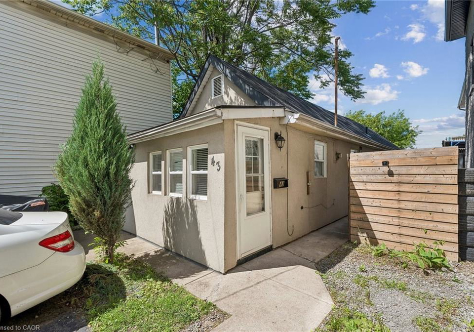 43-whitfield-avenue-hamilton-ontario-40840332