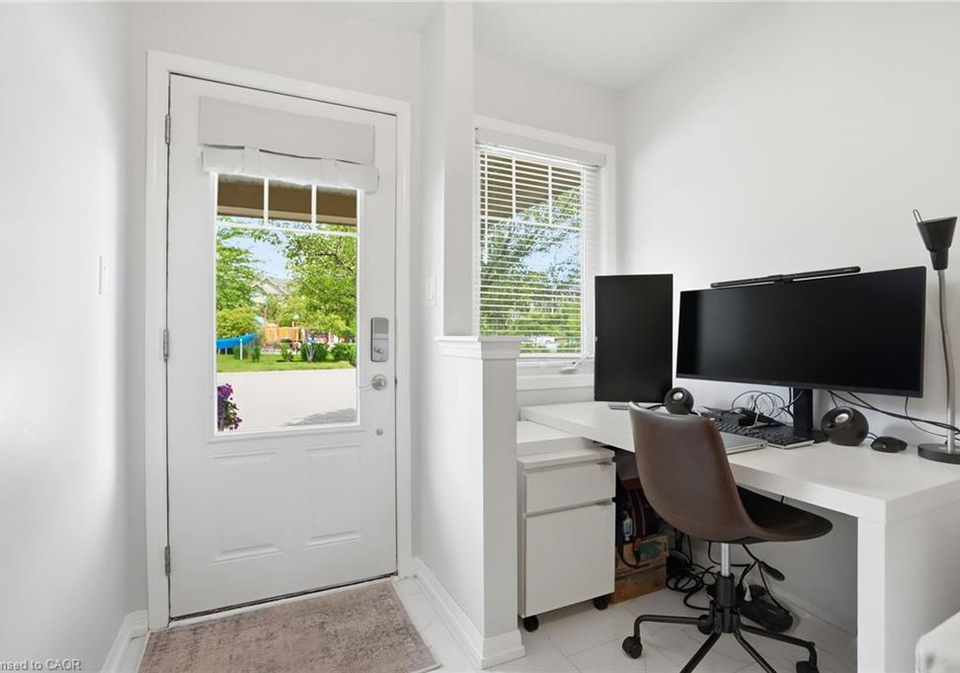 3050-rotary-way-burlington-ontario-40840340