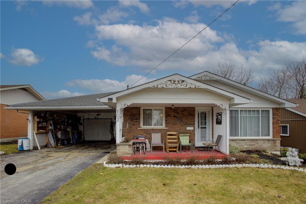 102-byeland-drive-mount-forest-ontario-40840351