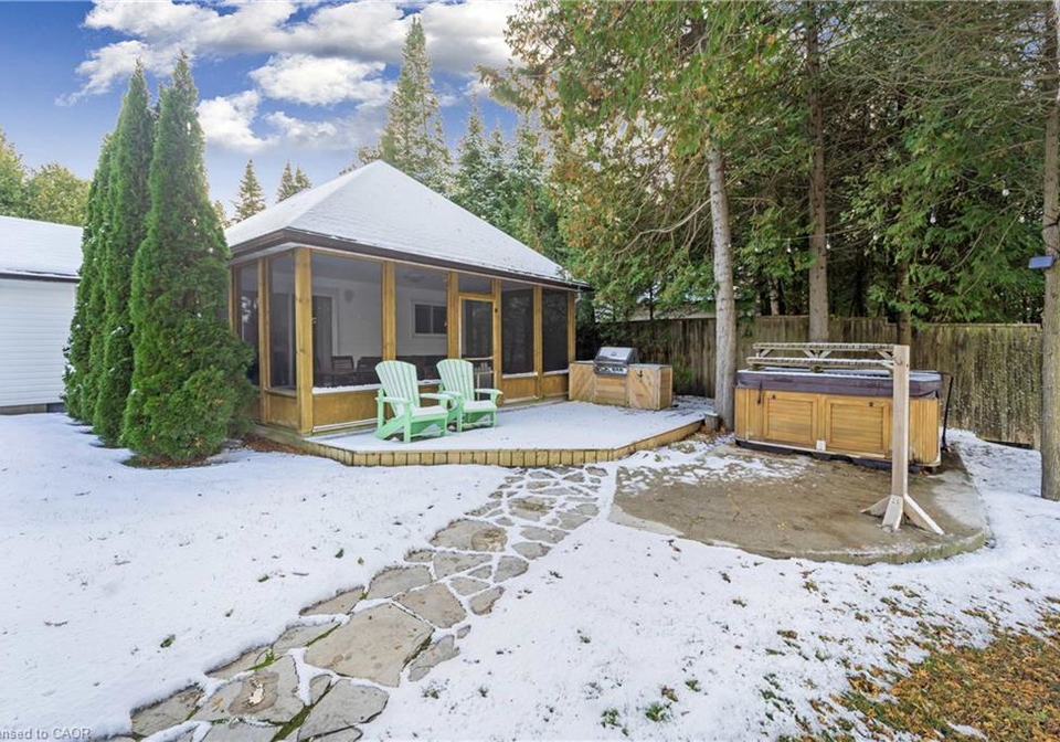 34-green-cedar-drive-northern-bruce-peninsula-ontario-40840397