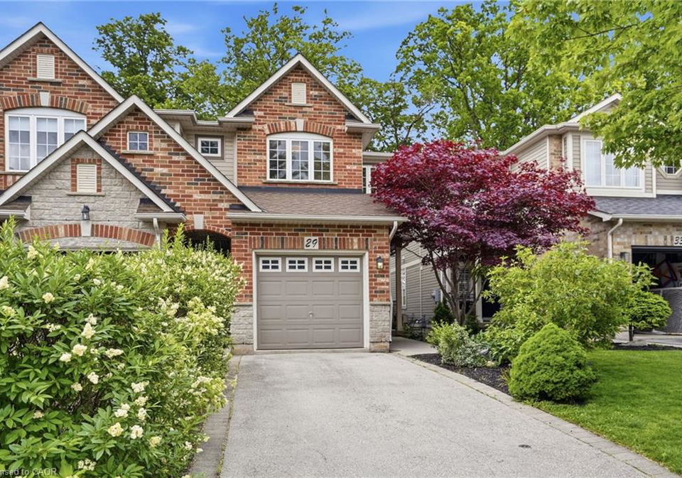 29-sunnycroft-court-waterdown-ontario-40840409