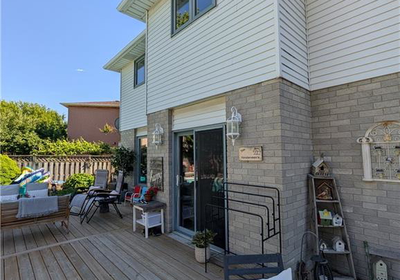 7-corsica-court-hamilton-ontario-40840467
