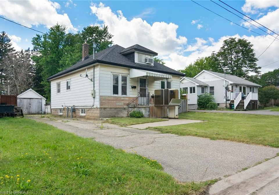 24-park-road-n-brantford-ontario-40840477