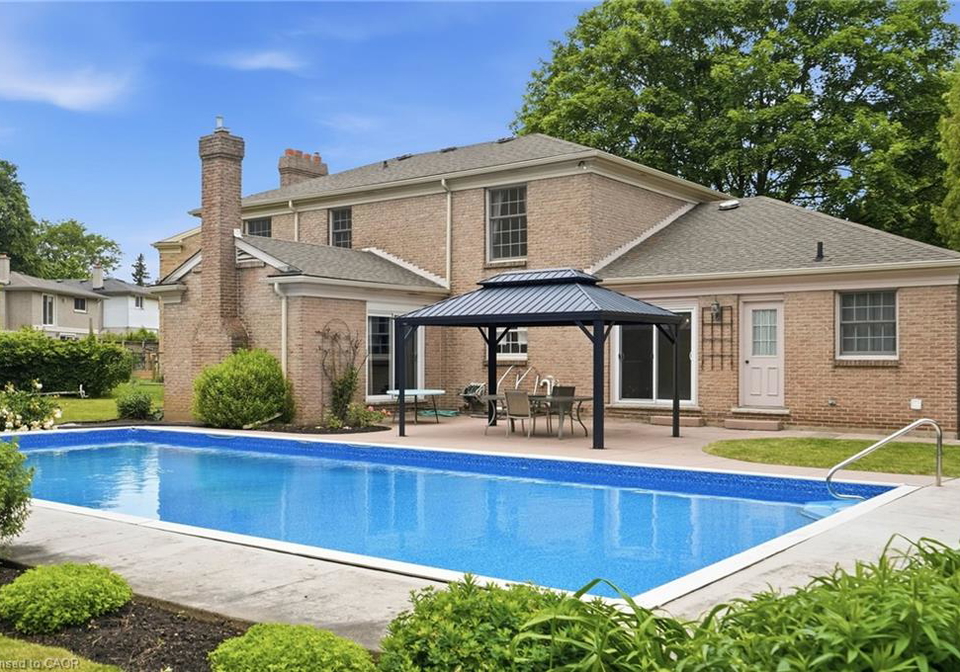 19-verdun-court-hamilton-ontario-40840493