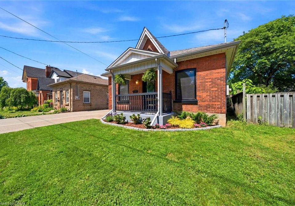 112-sydenham-street-brantford-ontario-40840503
