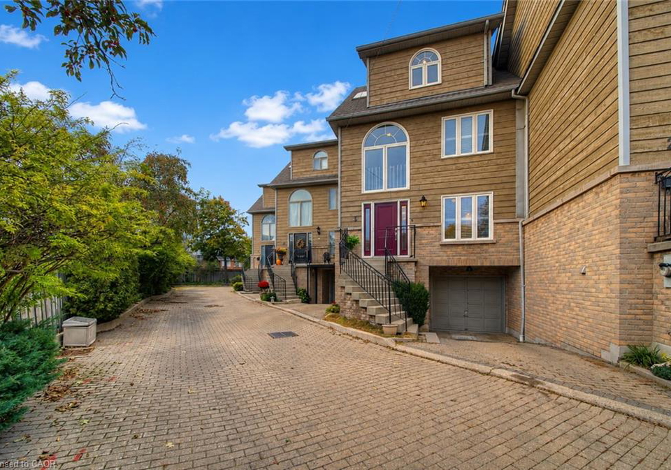 2353-marine-drive-oakville-ontario-40840510