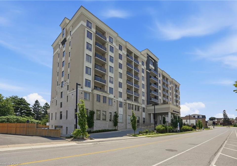 5698-main-street-niagara-falls-ontario-40840514