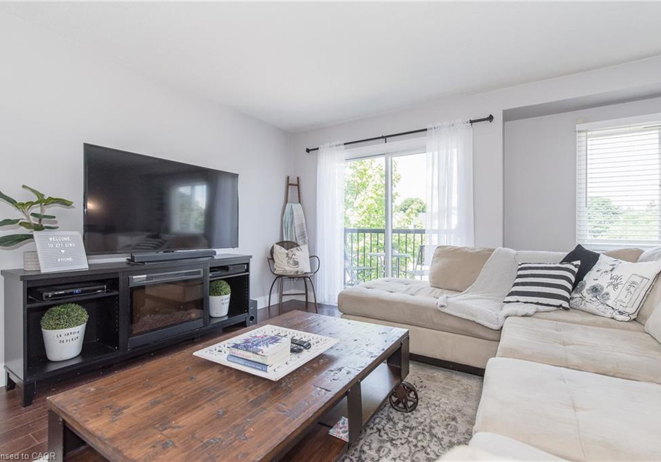 271-eiwo-court-waterloo-ontario-40840515
