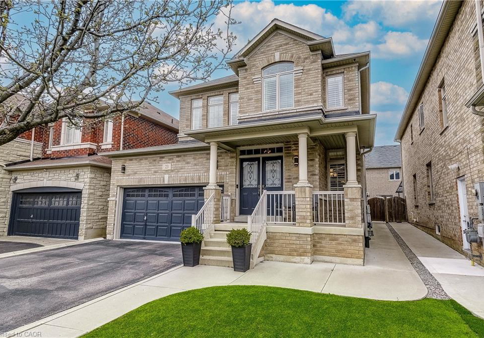 23-mcknight-avenue-waterdown-ontario-40840531
