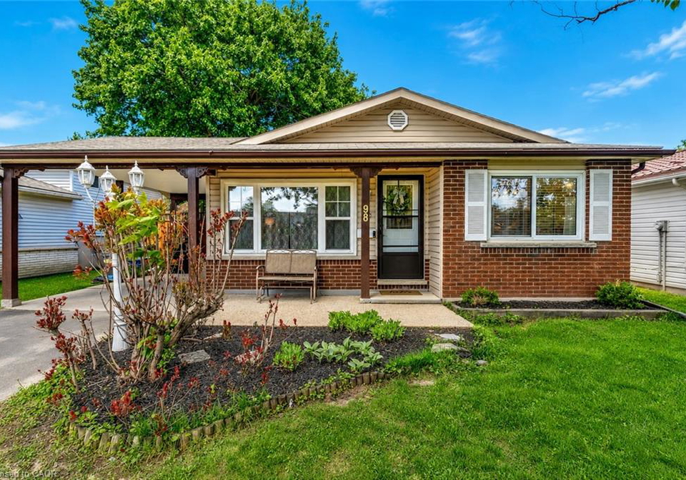 98-belwood-crescent-kitchener-ontario-40840543