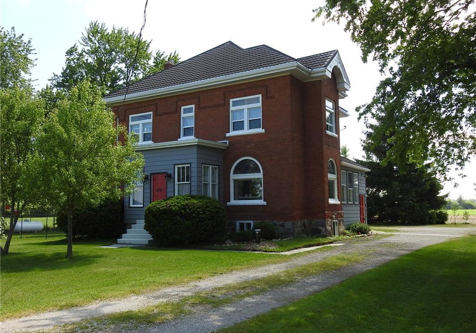 5105-road-164-mitchell-ontario-40840551