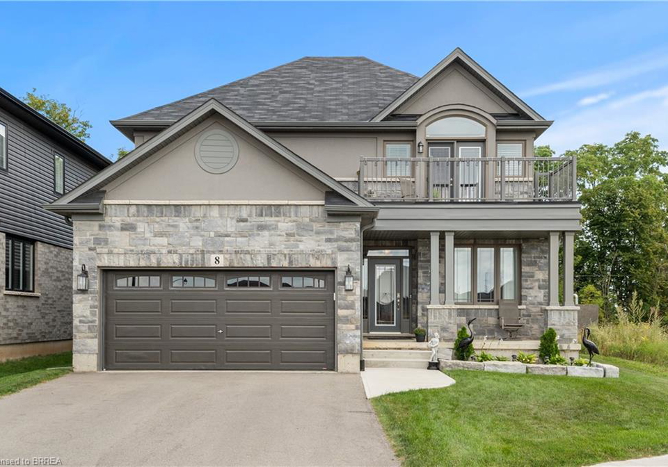 8-lorne-card-drive-paris-ontario-40840572
