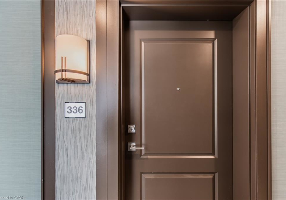 10-mallard-trail-waterdown-ontario-40840582