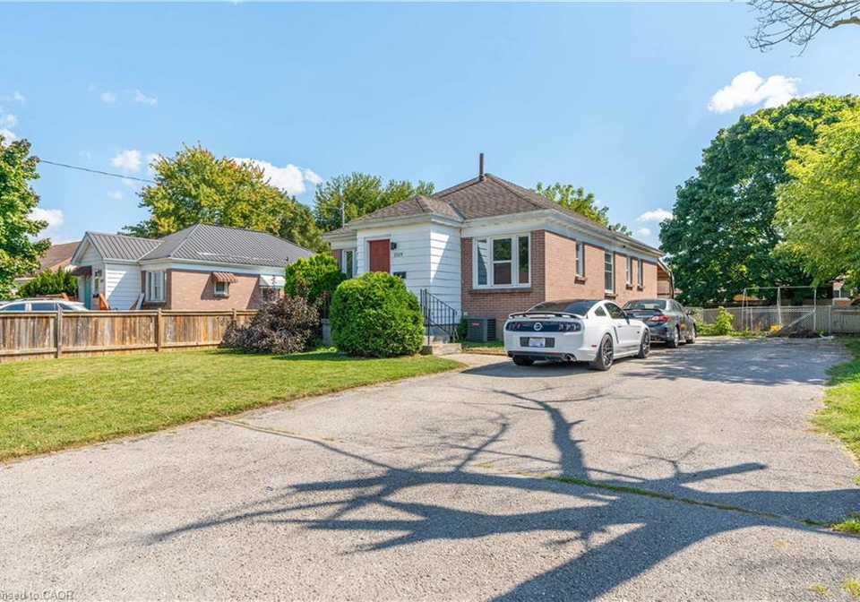 1519-howland-avenue-london-ontario-40840587