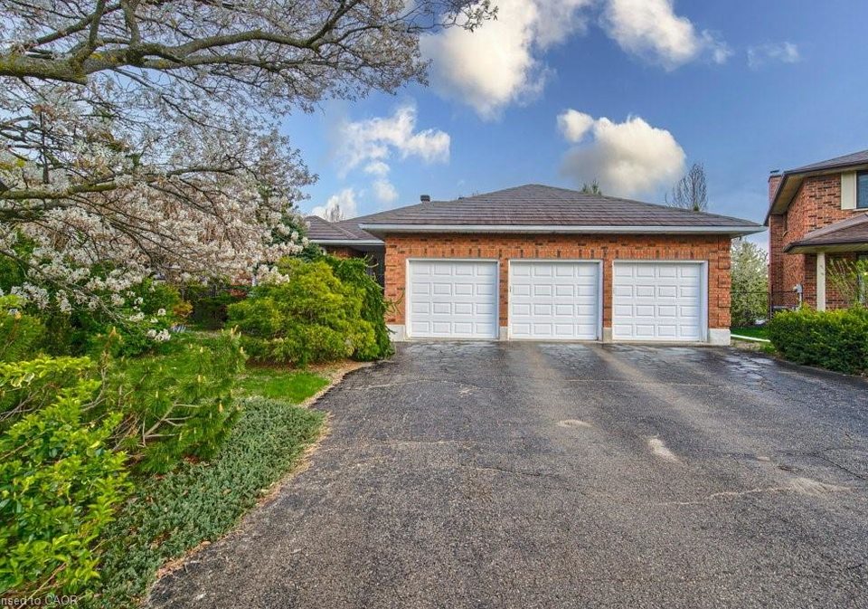 247-rolling-acres-court-kitchener-ontario-40840598
