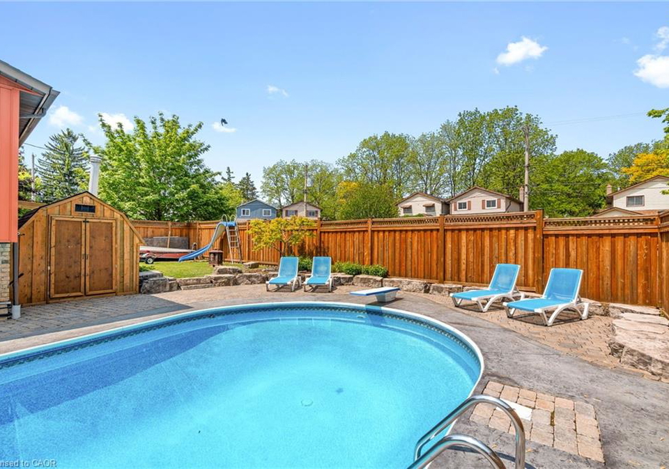 25-burke-drive-caledonia-ontario-40840657