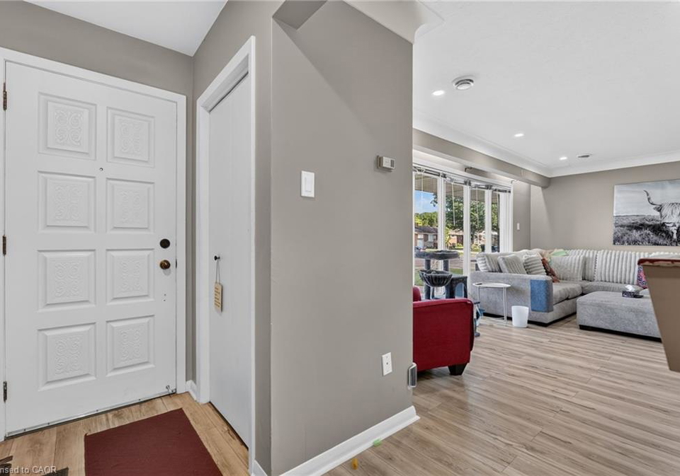 300-knoll-street-port-colborne-ontario-40840667