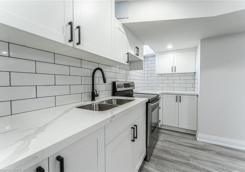 97-narbonne-crescent-stoney-creek-ontario-40840673