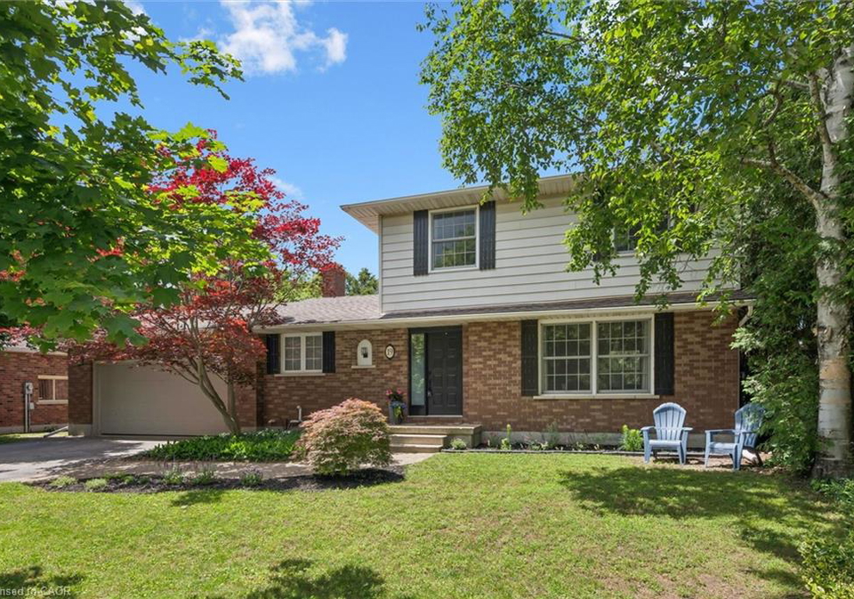 19-adams-avenue-tillsonburg-ontario-40840675