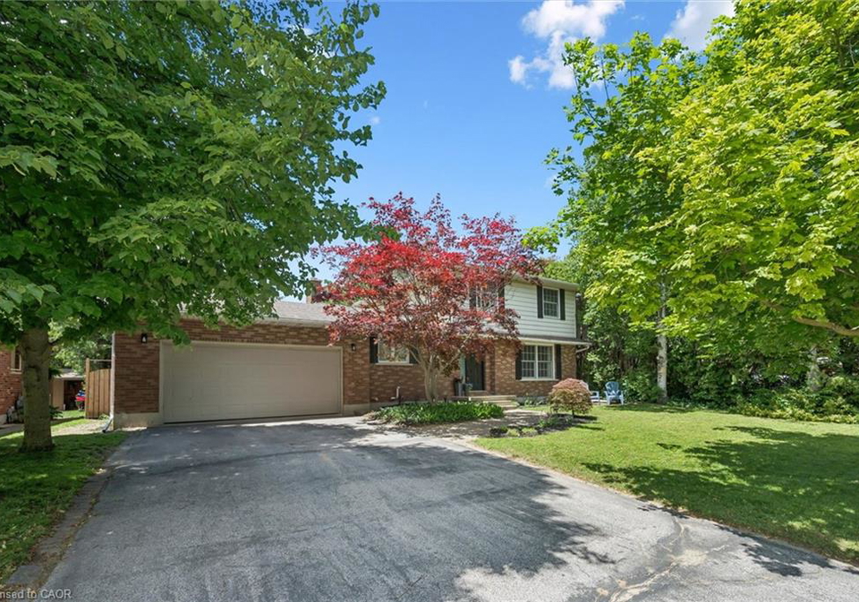 19-adams-avenue-tillsonburg-ontario-40840675