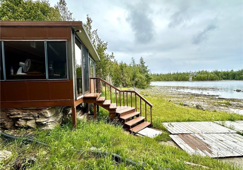 85-simpson-avenue-tobermory-ontario-40840678