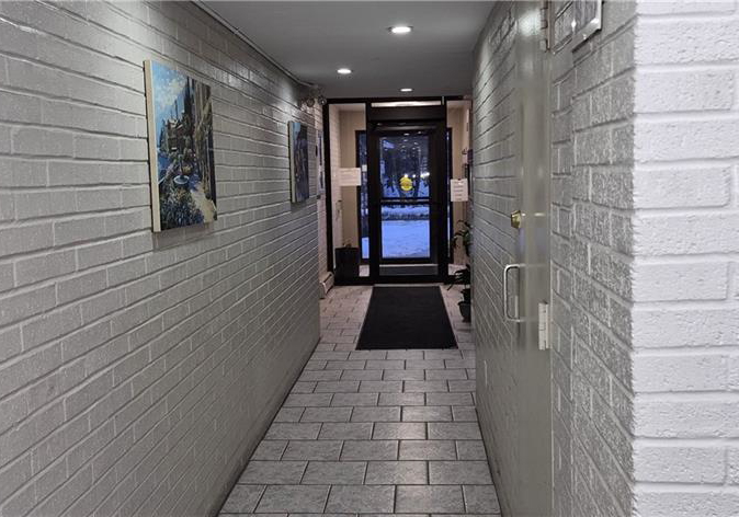 2373-king-street-hamilton-ontario-40840696