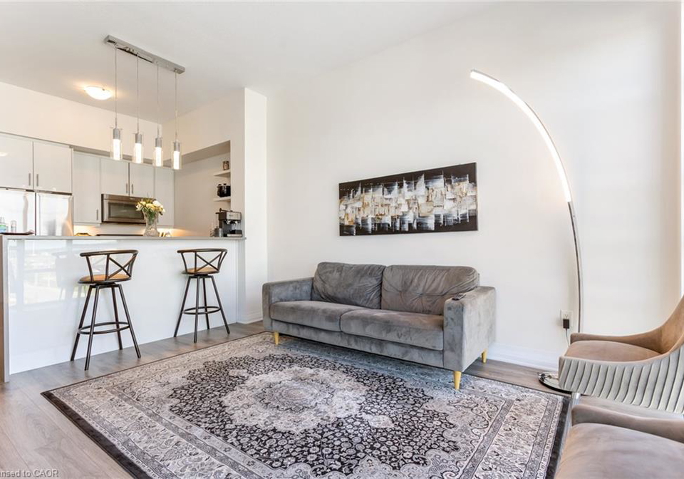 10-concord-place-grimsby-ontario-40840702