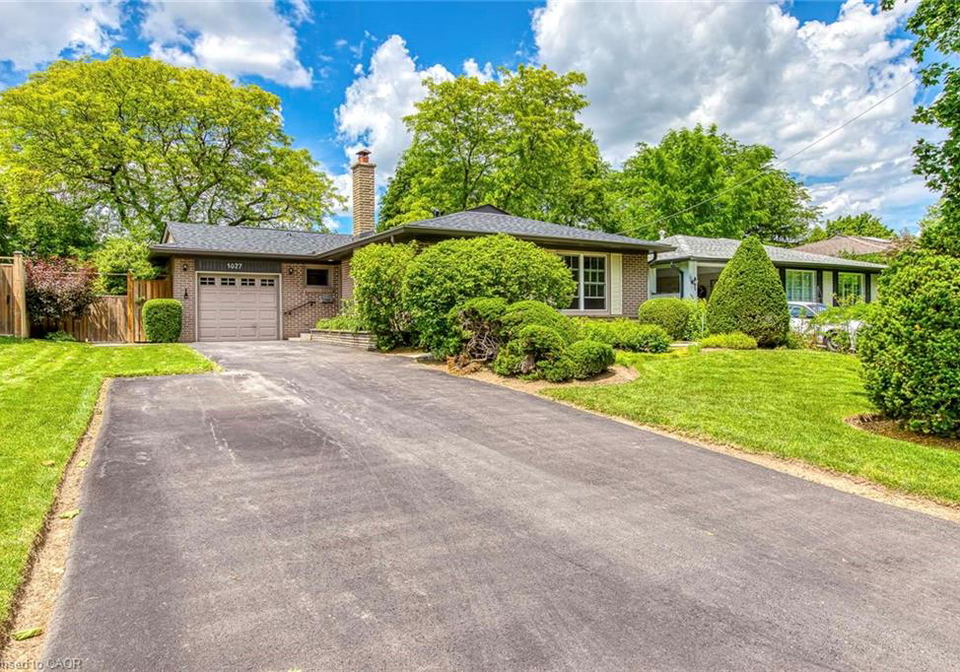 1027-argus-drive-mississauga-ontario-40840723