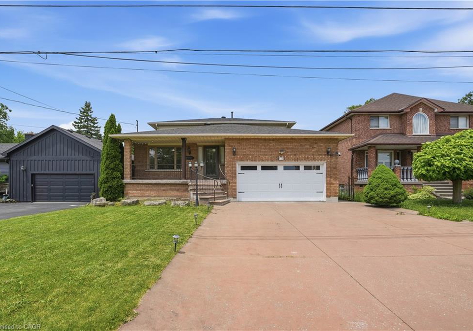 111-aubrey-avenue-stoney-creek-ontario-40840776