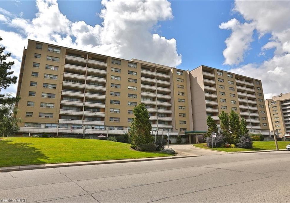 15-albright-road-hamilton-ontario-40840780
