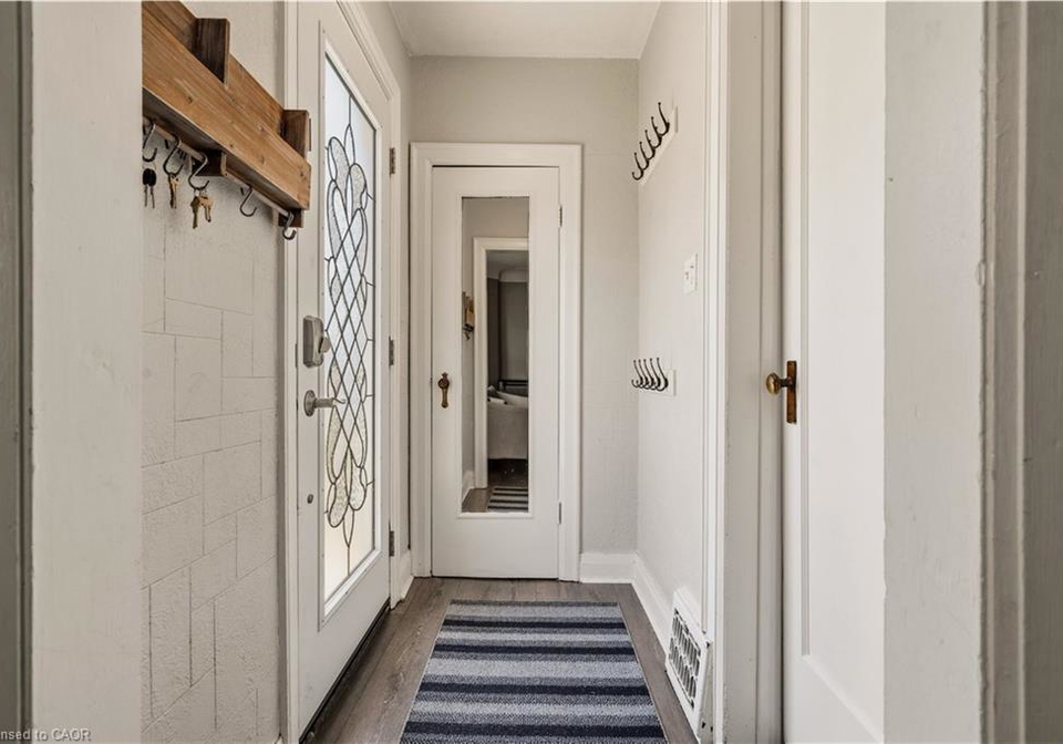 148-huxley-avenue-s-hamilton-ontario-40840814