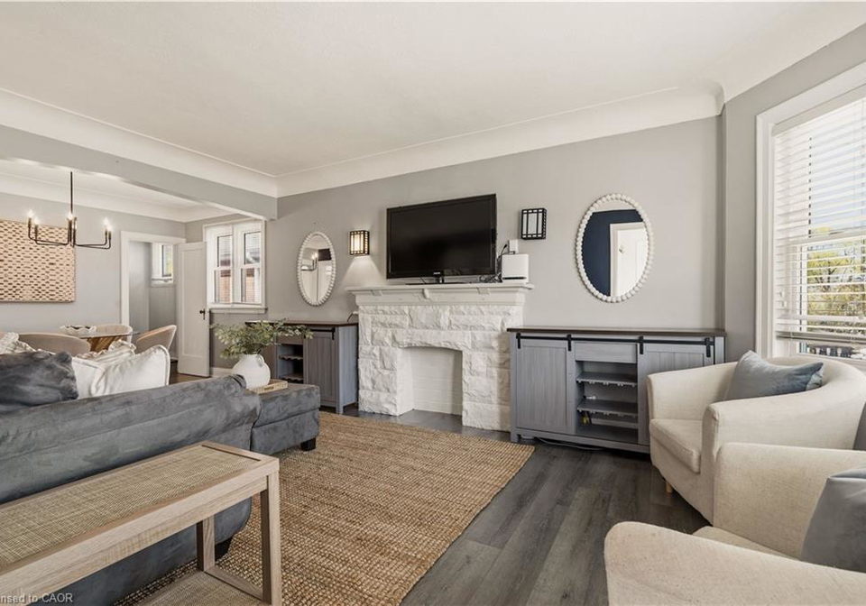148-huxley-avenue-s-hamilton-ontario-40840814