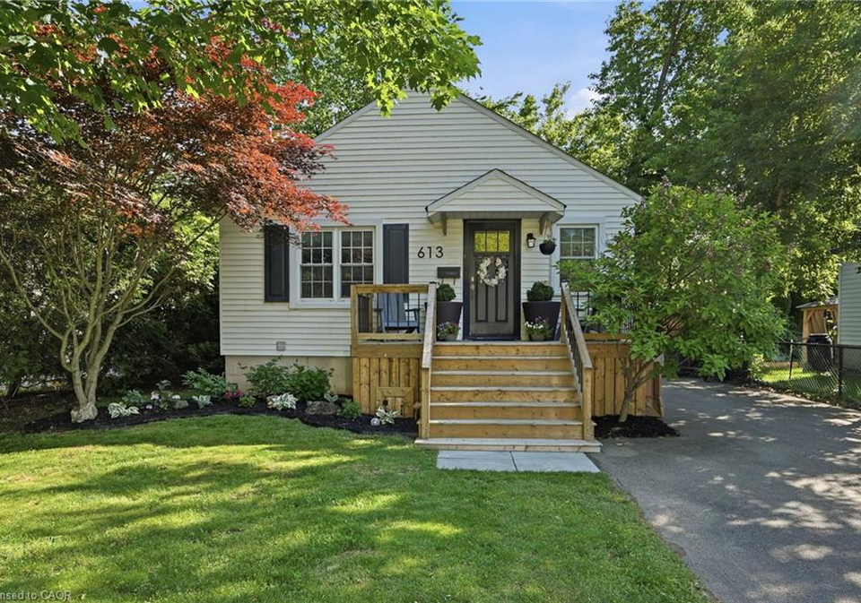 613-clark-avenue-burlington-ontario-40840817