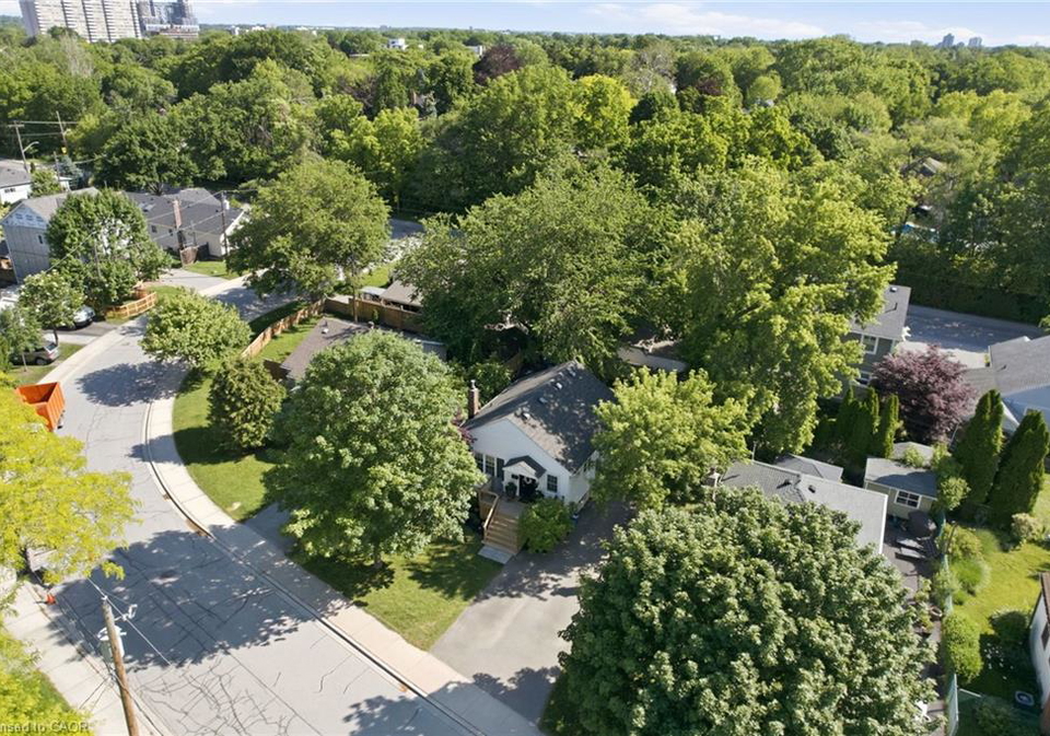 613-clark-avenue-burlington-ontario-40840817