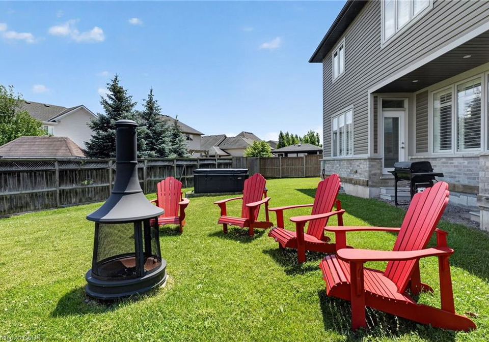 87-anastasia-boulevard-smithville-ontario-40840823