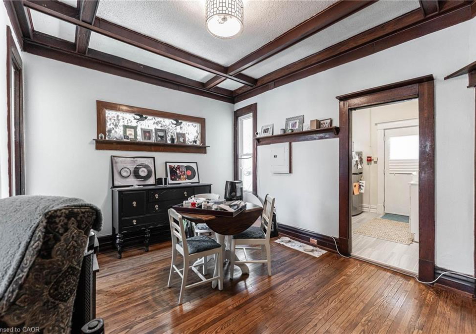 25-west-avenue-s-hamilton-ontario-40840824