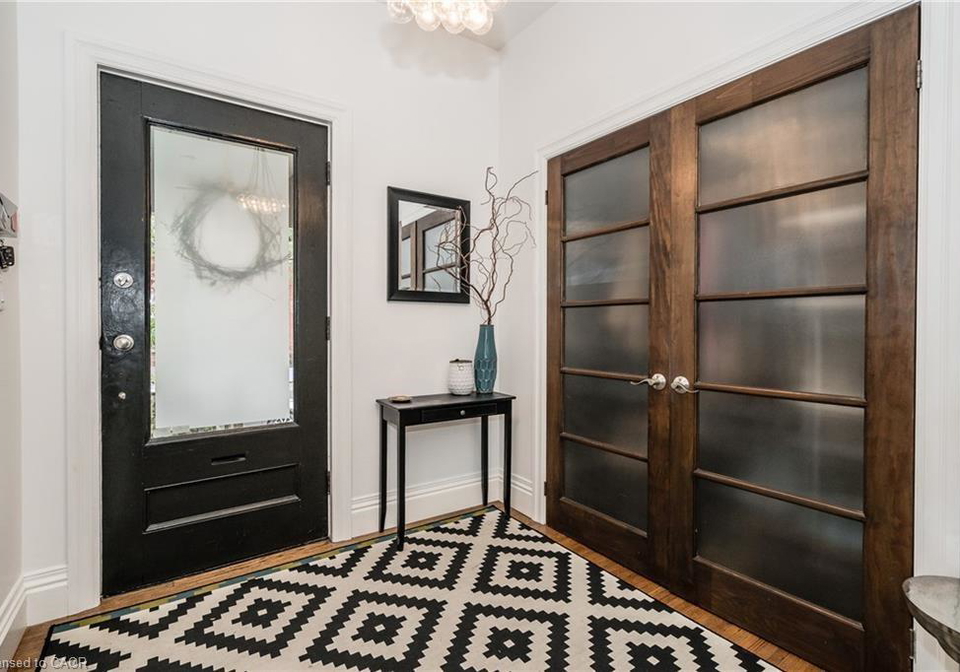 102-ontario-avenue-hamilton-ontario-40840833