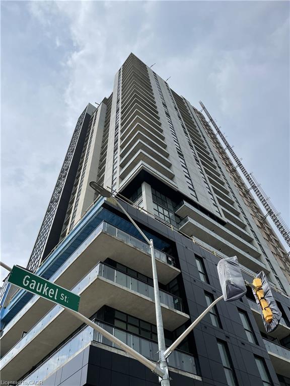 60-charles-street-kitchener-ontario-40840850