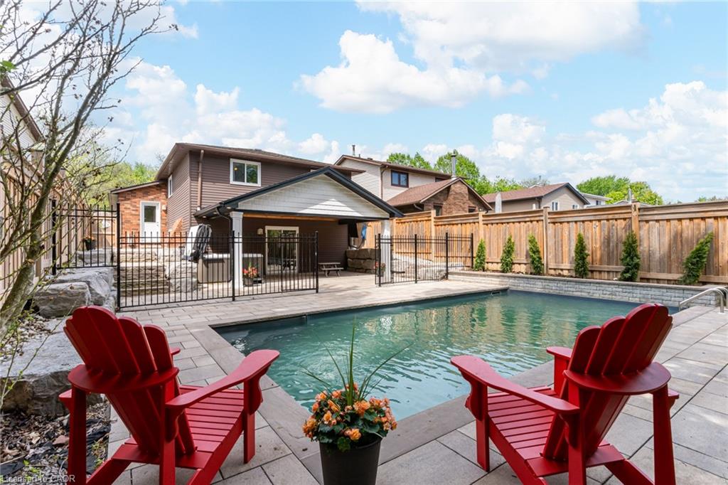 27-bloomsbury-court-ancaster-ontario-40840871