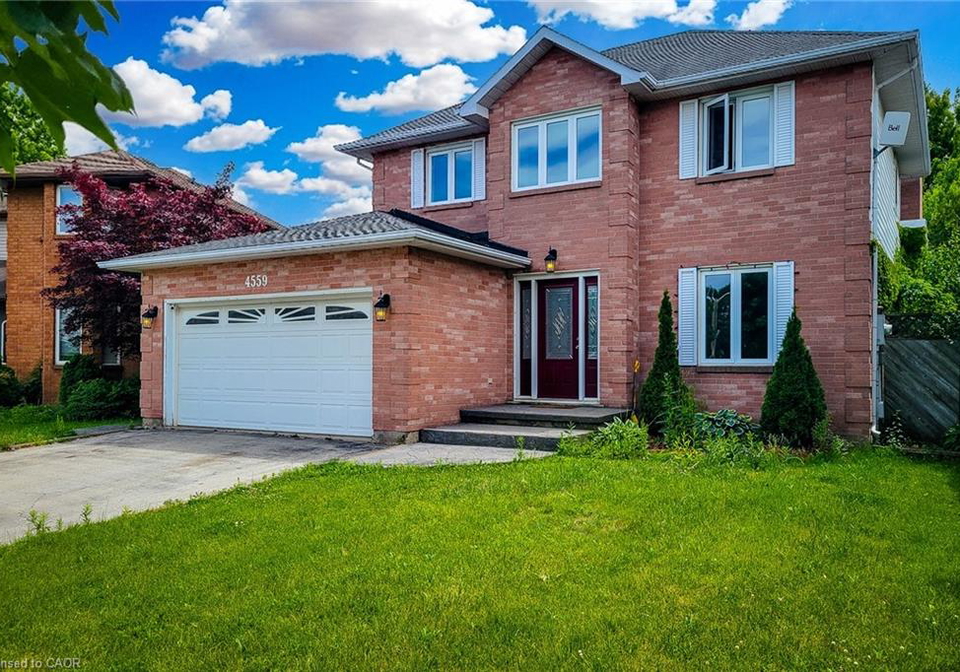 4559-st-volodymyr-court-lincoln-ontario-40840943