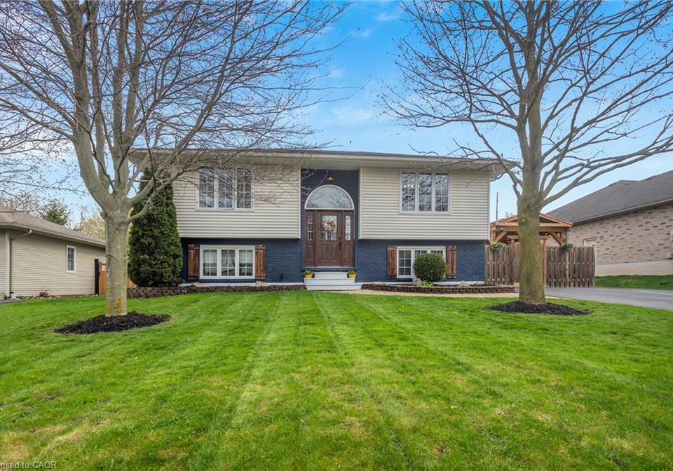 22-lorraine-avenue-tillsonburg-ontario-40840946